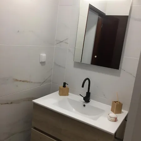 דירה At Maries House 2