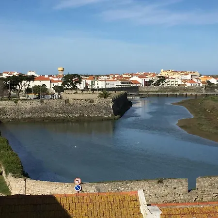 At Maries House 2 Peniche